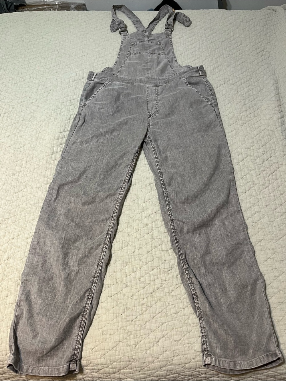 Gray Women's Linen Blend Overalls. Size Small
